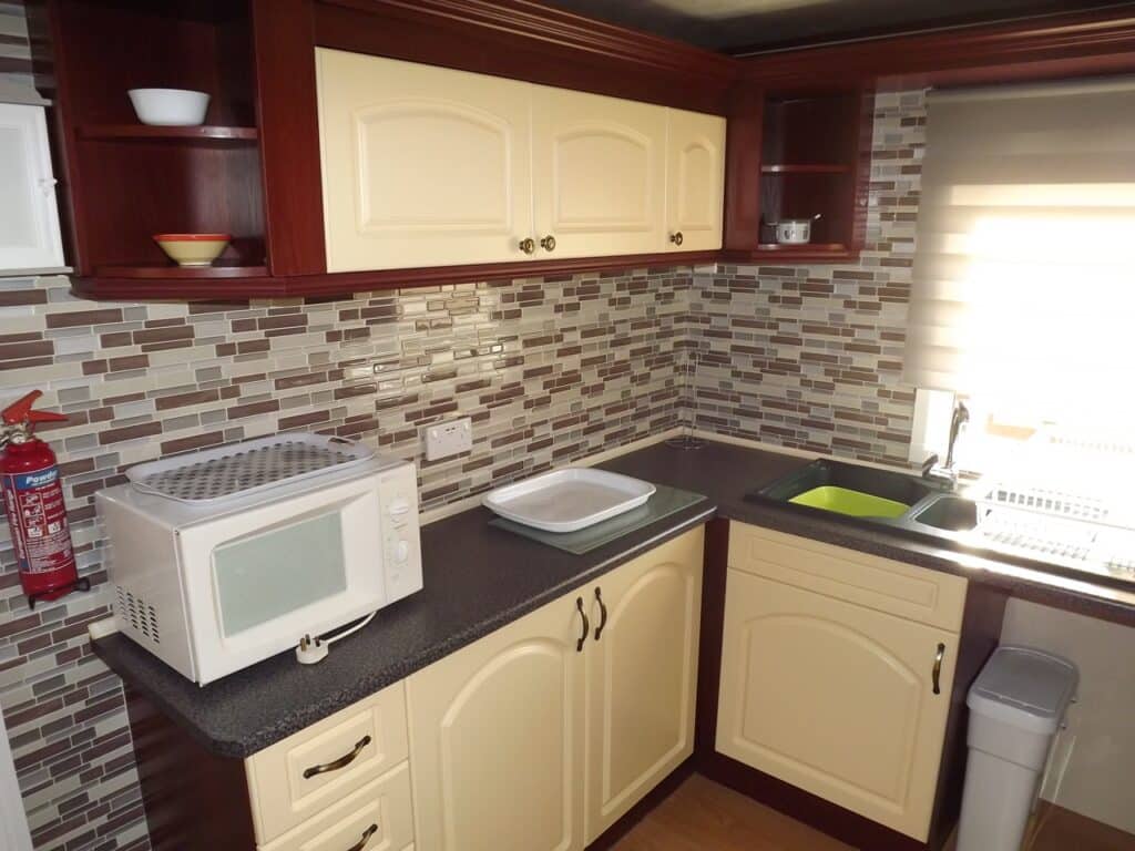 2005 ABI Wentworth mobile home 42LP image 8