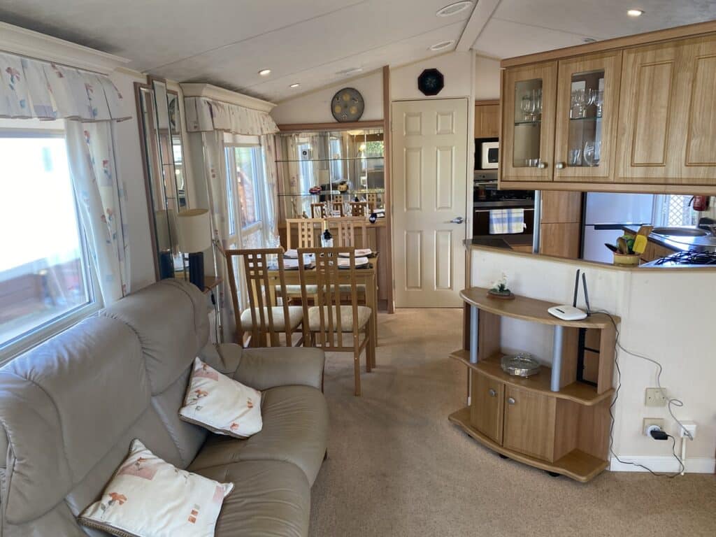 CD-Willerby-Winchester-Mobile-Home-15LP-Image 10