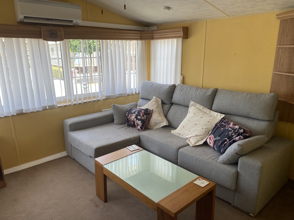 59LP Willerby Granada image 5